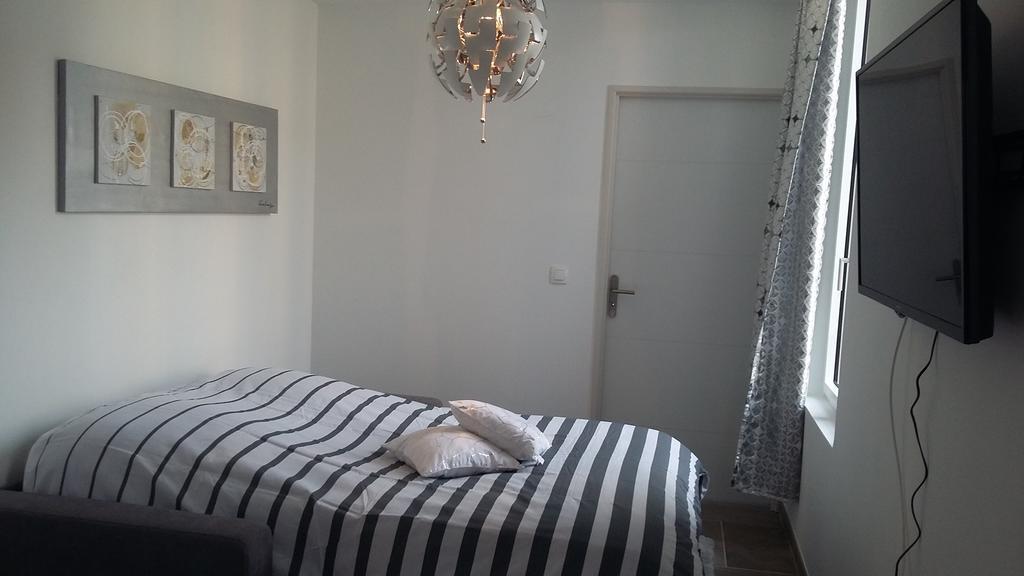 Appartement La Pomme D'Or LʼIsle-sur-la-Sorgue Exteriér fotografie